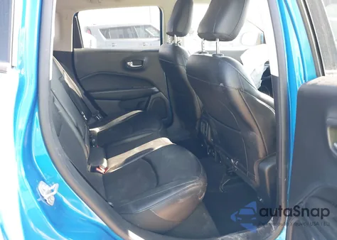 2021 Jeep Compass Altitude Fwd z USA, uszkodzony, nr VIN 3C4NJCBB0MT509243